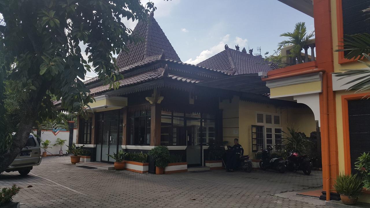 Simpang Tujuh Ξενοδοχείο Cepu Εξωτερικό φωτογραφία